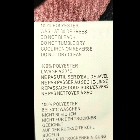 BOOHOO Plus Size Rose Floral Ruffle Tie Playsuit/Romper Plus Size 22 - Picture 12 of 14